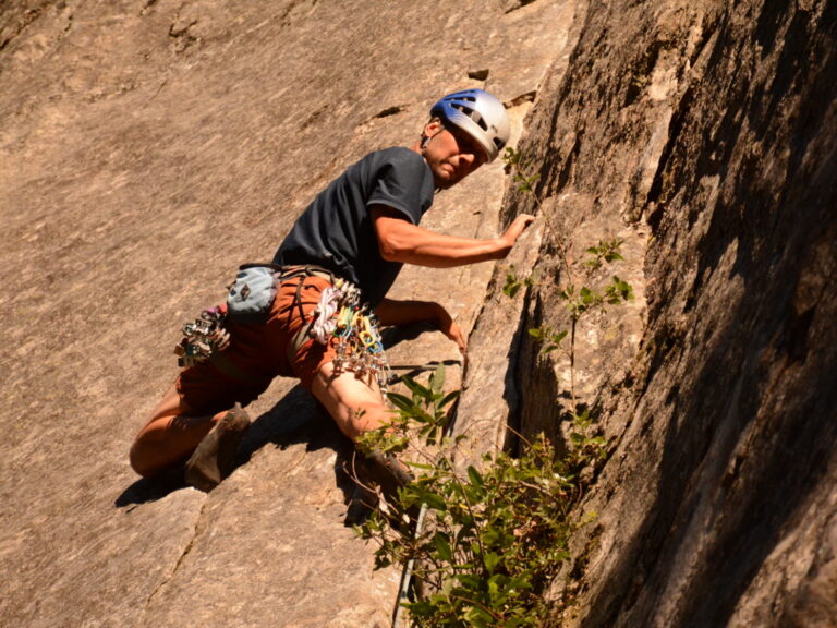 Como iniciarse a la escalada Clásica, mi primer rack – Por J.P.